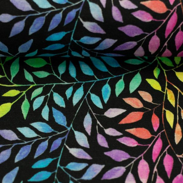 Alpenfleece schwarz mit regenbogen bunten Blättern – kuschelweicher Babysweat Nicki Wintersweat