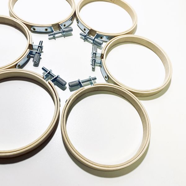 Stickrahmen aus Holz Ø 3" - Stickring mit Stellschraube 80mm