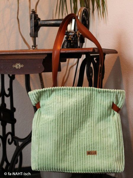 Breitcord Wanja Salbei hellgrün – robuster Cord Samt für Möbel & Taschen