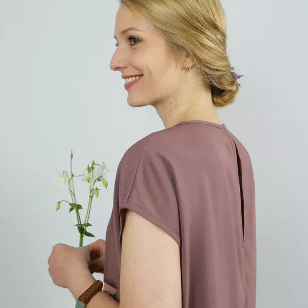 Schnittmuster FRAU ILVIE • Blusenshirt von Studio Schnittreif • Gr. XS-XL