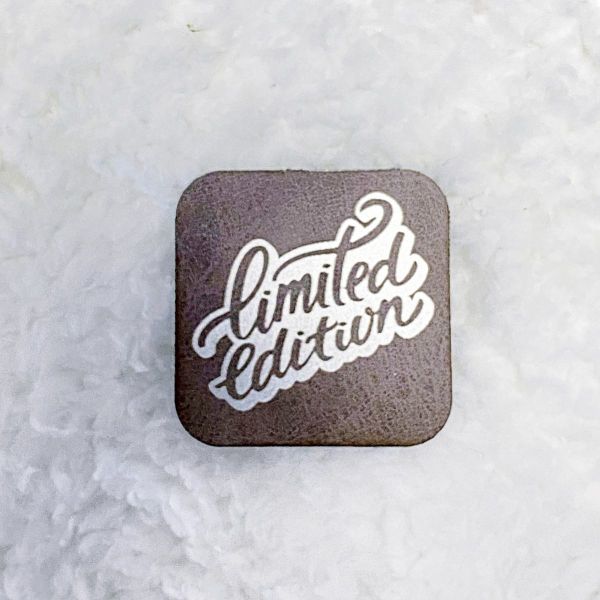 Aufnäher Label - LIMITED EDITION hellgrau - für einzigartige Nähprojekte, Strickwerke & Gebastelte