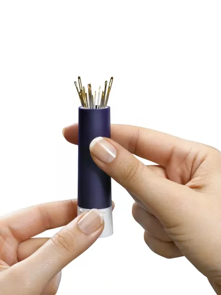 Nadel-Twister zum Aufbewahren von Näh- und Stopfnadeln - magnetisch drehbar von Prym