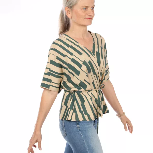 Schnittmuster FRAU YUUKA • leichte Tunika Bluse für Damen • Gr. XS-XXL