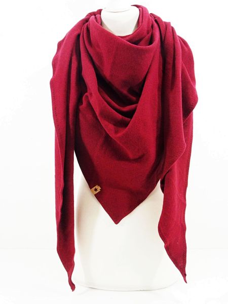 Näh dir ein Dreieckstuch aus Strick • Maxituch & Poncho in bordeaux rot nähen • mit Garn + Label