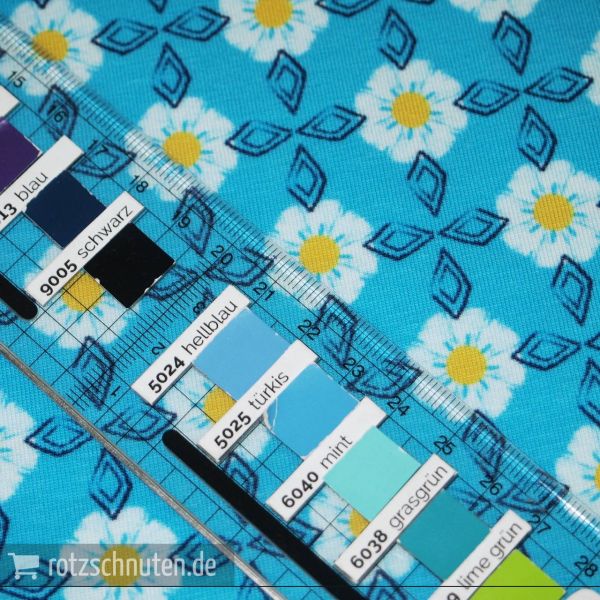 Baumwolljersey Gänseblümchen türkis – Anjuna Blossom sea blue by jolijou