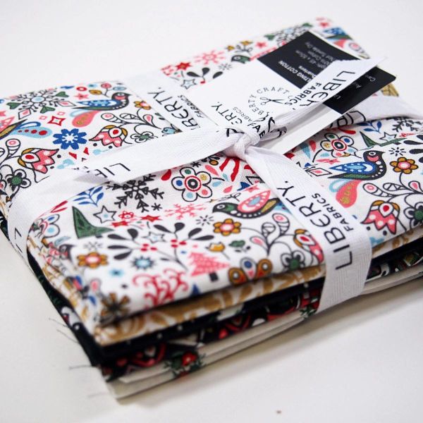 Fat Quarter Stoffpaket Liberty Fabrics Weihnachten rot schwarz gold - 5 Designs je 45x55cm