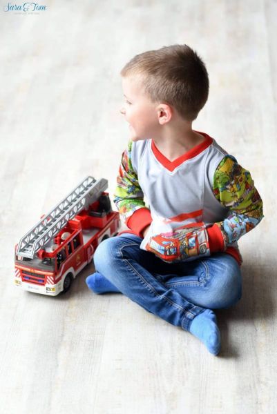 Jersey Wimmelbuch Wimmelbild Feuerwehr Kinderstoff - 55cm Panel