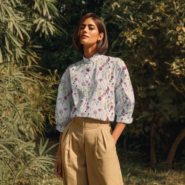 Zarter Baumwollstoff weiß mit filigranen Blüten - Cotton Voile Digital Flowers