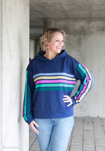 French Terry Panel Simply Stripes dunkelblau bunt – Streifen Sommersweat