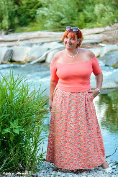 Viskose Webware Retro Blüten koralle - Art-Déco Serie Vienna Coral von Swafing