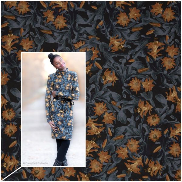 Modal Sweat Blüten dunkelblau ocker – Serie Santa Teresita von Swafing