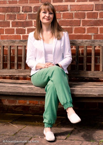 Hose aus TENCEL™ Lyocell Webware uni hellgrün – Hannah von Swafing