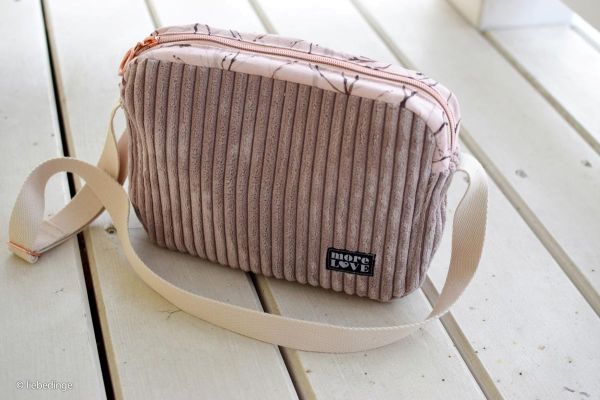 Samtcord uni altrosa – robuster Breitcordstoff für Möbel & Taschen Wanja von Swafing