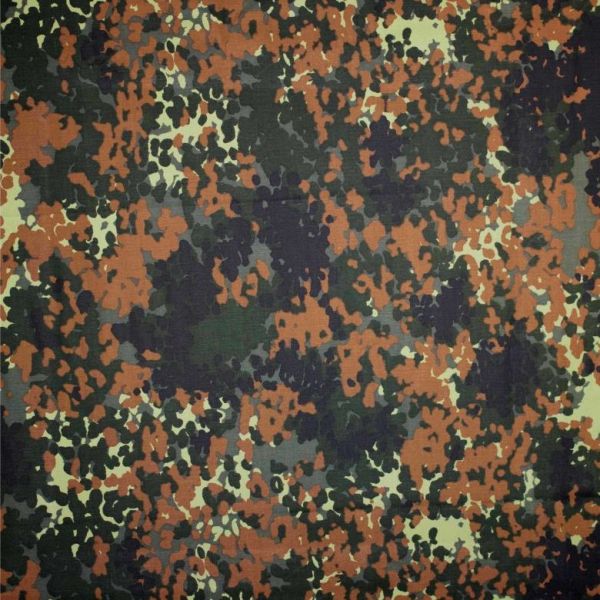 Viskose Baumwoll Stretch Camouflage oliv – elastische Webware mit modernem Tarnmuster
