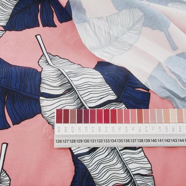 Viskose Blusen & Kleiderstoff Palmen Blätter lachs navy – Tropical Bird by Thorsten Berger