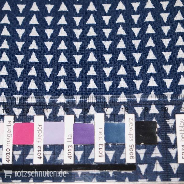 Leichter Blusen und Kleiderstoff RETRO DREIECKE blau weiß – Viscose Druck