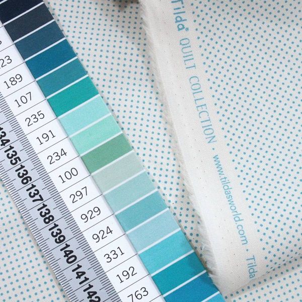 Tilda Classic Basic Tiny Dots Light Blue - kleine Punkte hellblau türkis