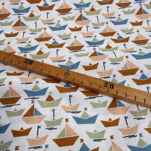 Baumwolle maritime Segelboote aus der Serie Fehmarn von Westfalenstoffe