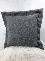 Vorschau: Teddy Bouclé Lämmchen Schaf Fellimintat grau - Deko Boucle Kodiak von Swafing Vorschau: Teddy Bouclé Lämmchen Schaf Fellimintat grau - Deko Boucle Kodiak von Swafing