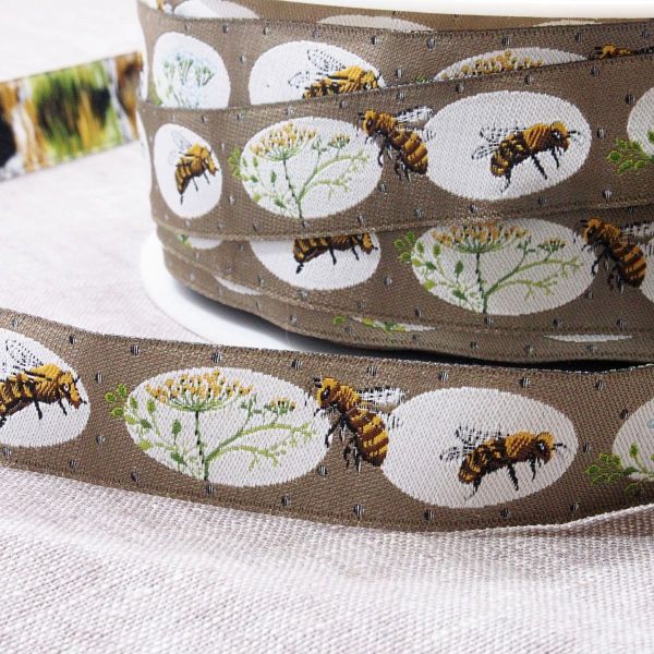 Webband mit Bienen und Kräutern - Bienenglück - von Acufactum beige 16mm