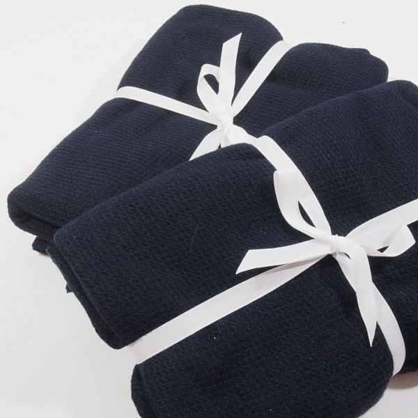 Stoffzuschnitt für ein Maxi Dreieckstuch aus Kuschelstrick in navy • Maxituch & Poncho Nähset