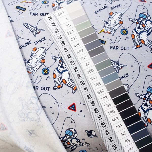 Astronauten Raketen Sterne Planeten grau – French Terry Weltall FVJ1899