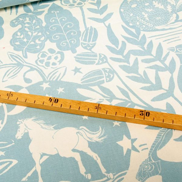 Deko Canvas Westonbird Blue Einhorn Hase hellblau – Clarke & Clarke Panama Baumwolle