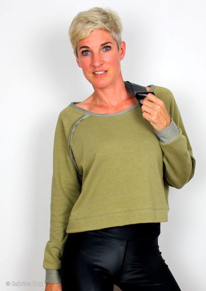 Jacquard Jersey diagonale Streifen khaki oliv – Serie Serge von Swafing