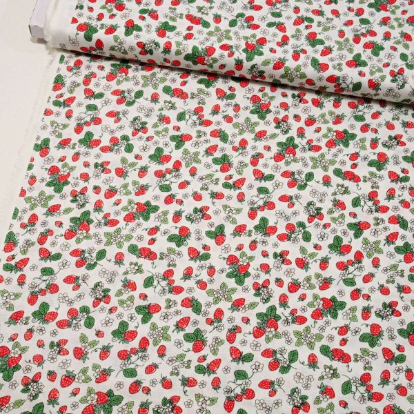 Baumwolle mit kleinen Edbeeren creme weiß rot - Strawberry Fizz Serie Afternoon Tea