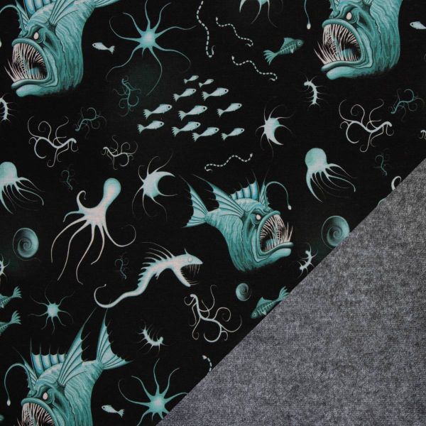 Alpenfleece schwarz mit Tiefsee Laternenfisch türkis – kuschelweicher Babysweat Nicki Wintersweat