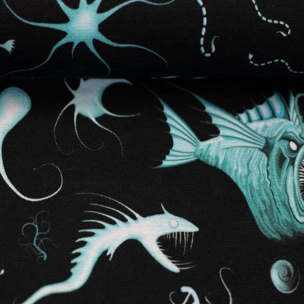 Alpenfleece schwarz mit Tiefsee Laternenfisch türkis – kuschelweicher Babysweat Nicki Wintersweat