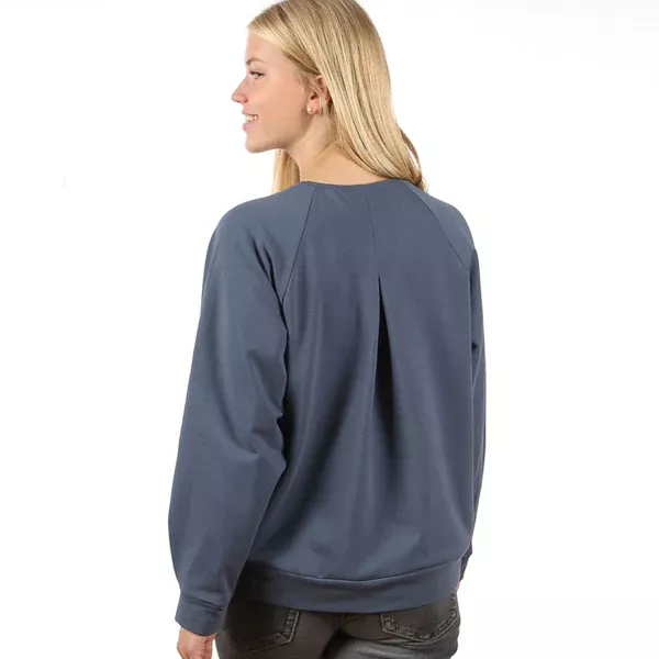 Schnittmuster FRAU DEETJE • Raglan Sweater mit Kellerfalte von Studio Schnittreif • Gr. XS-XXL