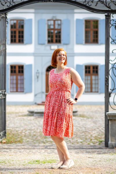 Viskose Webware Animal Print koralle - Serie Zebra Jungle von Swafing