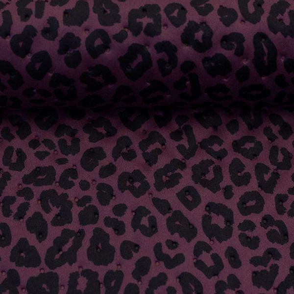 Samt Stepper Samos in beere - Leo Velvet Animalprint von Swafing