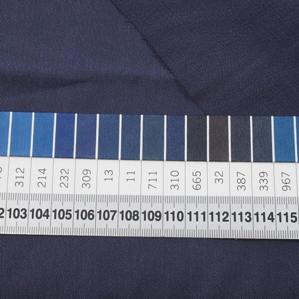 Tencel Soft Stretch Twill dunkelblau – meetMILK Lyocell blueberry