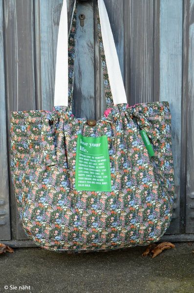 Dekostoff Canvas Secrets of Summer Wiesenblumen dunkelgrün bunt – Baumwollcanvas von Swafing