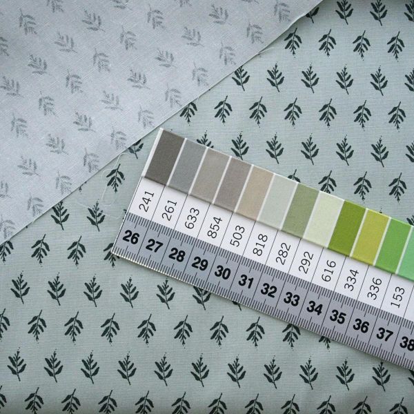 Baumwolle kleine Zweige Farne mint grün – Her & History by Bonnie Christine