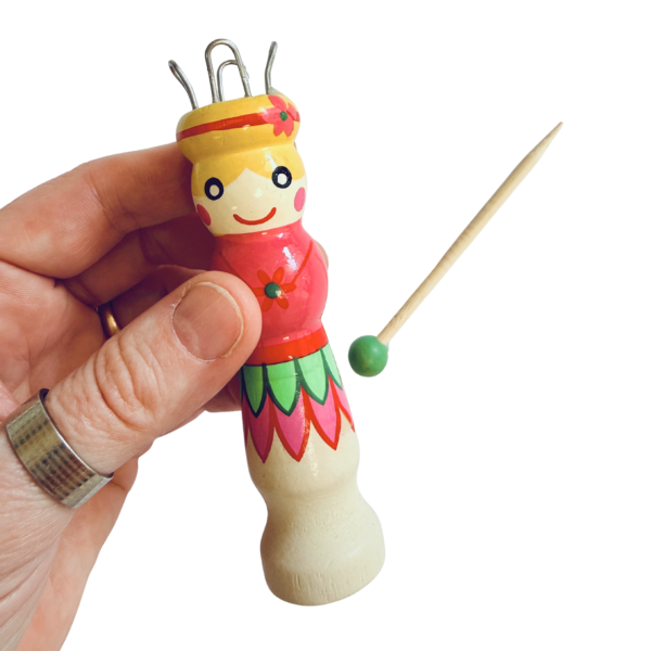 Gründl Strickliesel aus Holz für Wolle & Kordeln