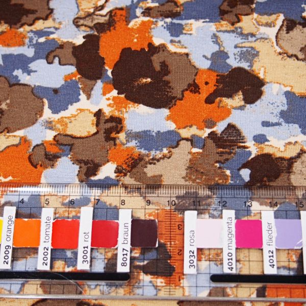 Viskose Jersey Camouflage rost beige braun – gefleckter Kleiderstoff Batik