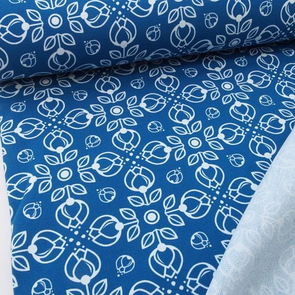 Sweat Blüten blau weiß – French Terry Pretty Bloom by Lycklig von Swafing
