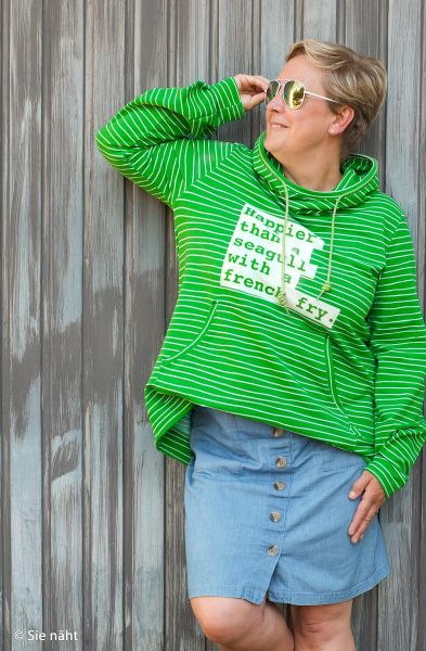 Maritimer Sweat grün mit Streifen und frechem Spruch SEAGULL by Käselotti – 100cm Panel French Terry