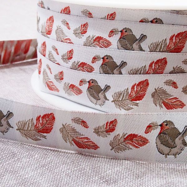 Webband - Rotkehlchen mit Feder - von Acufactum weiß beige rot