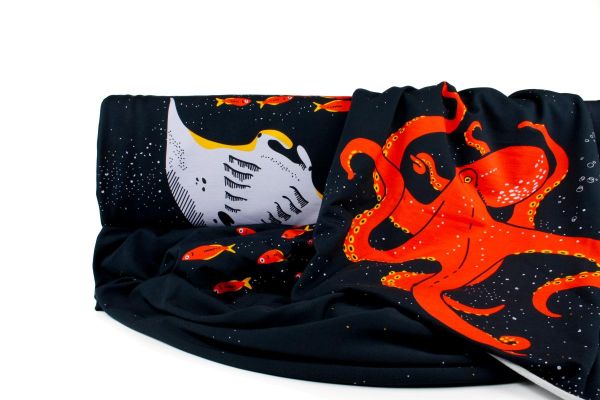 Maritimer Sweat navy mit Oktopus und Mantarochen by Käselotti – 150cm Panel French Terry