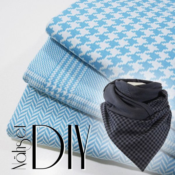 3 Stoffzuschnitte für ein Maxi Dreieckstuch aus Strick Jacquard in lhellblau • Maxituch Bio Strick