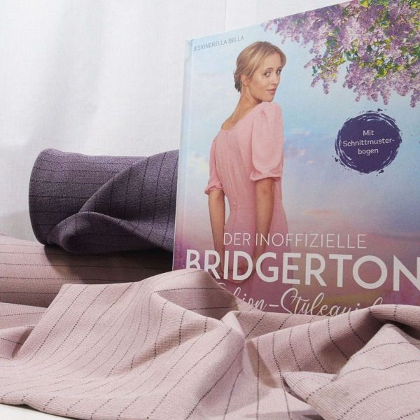 Interlock Jersey mit feinen Metallic Streifen violett flieder – Viskosejersey Pia von Swafing