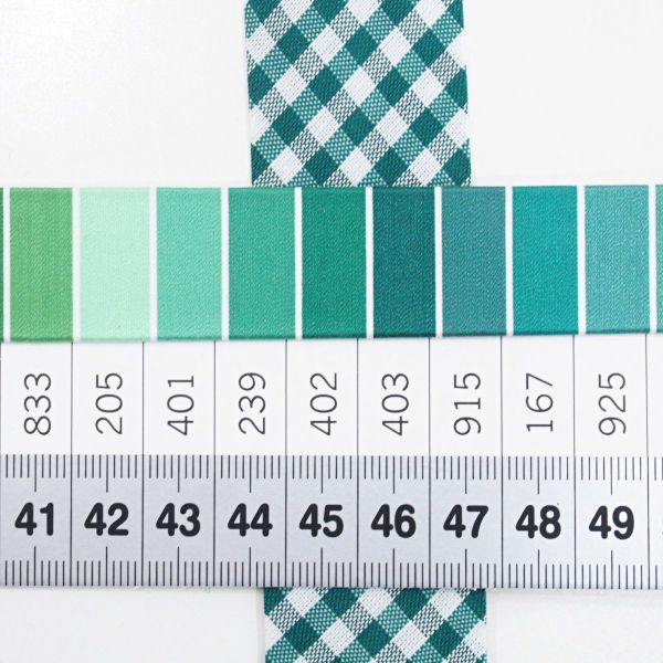 Breites Schrägband dunkelgrün kariert 60/30mm gefalzt – Fb. 60 Vichykaro grün