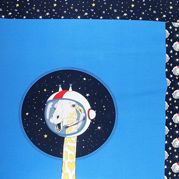 Jersey Giraffe im Weltall – 85cm Panel mit 2 Kombistoffen in dunkelblau von BIPP
