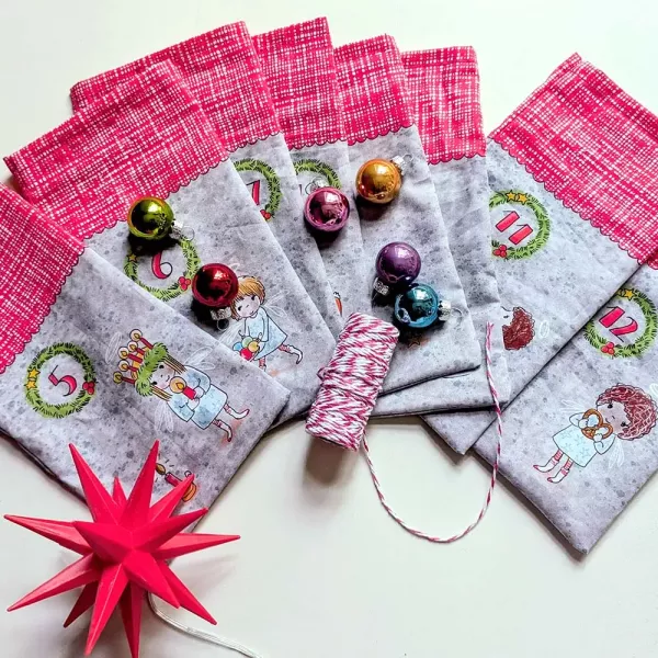 Bio Baumwolle Popeline Adventskalender Säckchen für Weihnachten von Susalabim 90cm