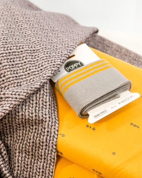 pantone-2021-cozy-knitting