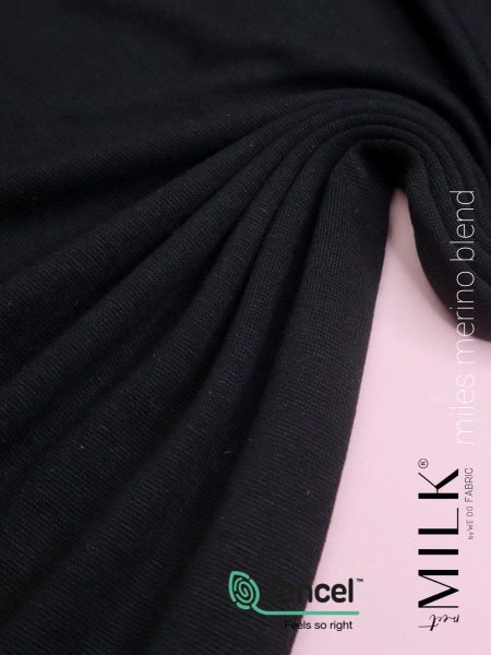 leichter Merino TENCEL™ Lyocel Strick in schwarz - 180g von meetMILK